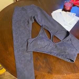 Buff bunny leggings&bra! Sz small pants -& lg bra